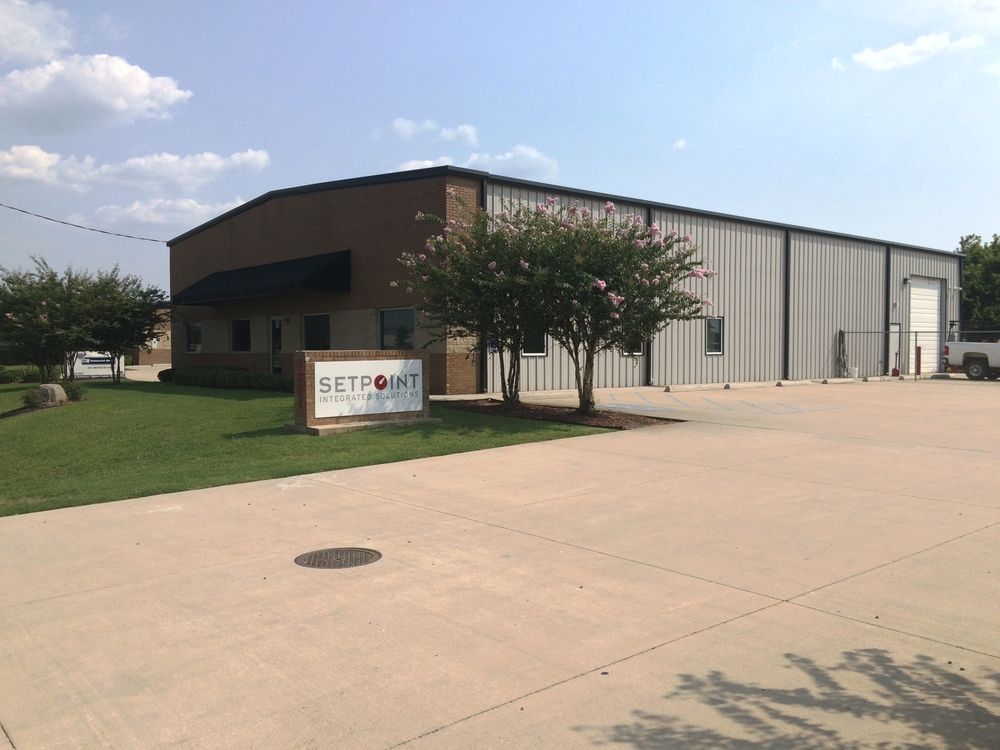 Industrial For Lease: 4904 Hazel Jones Rd, Bossier City, LA 71111